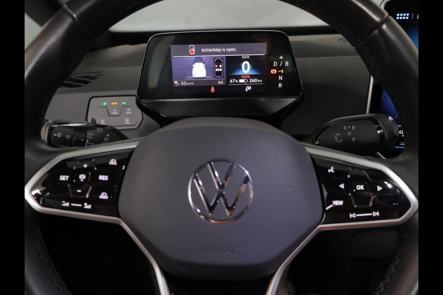 Volkswagen ID.3 Pure Oranje Edition 52 kWh 170 pk | SOH 100% | Navigatie via App | Parkeersensoren | Adaptieve cruise control | LED koplampen |