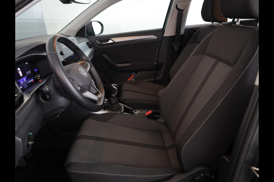 Volkswagen T-Roc 1.0 TSI Life Edition 115 pk | Verlengde garantie | Navigatie via App | Parkeersensoren (Park assist) | Achteruitrijcamera | Autom. airco |