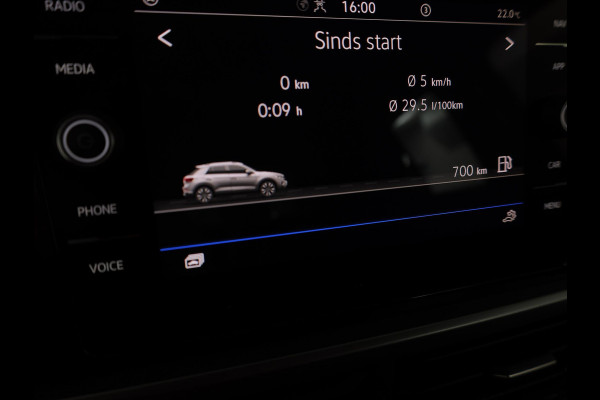 Volkswagen T-Roc 1.0 TSI Life Edition 115 pk | Verlengde garantie | Navigatie via App | Parkeersensoren (Park assist) | Achteruitrijcamera | Autom. airco |