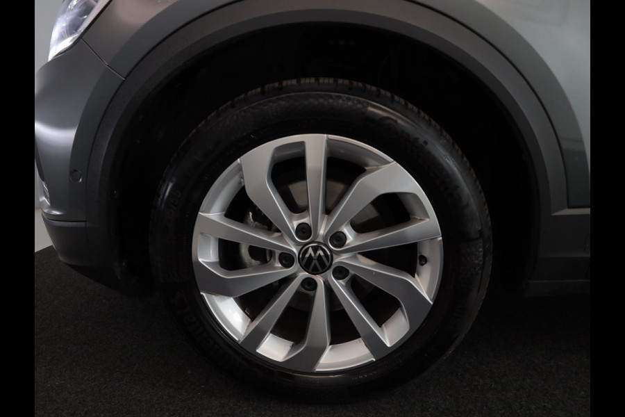 Volkswagen T-Roc 1.0 TSI Life Edition 115 pk | Verlengde garantie | Navigatie via App | Parkeersensoren (Park assist) | Achteruitrijcamera | Autom. airco |