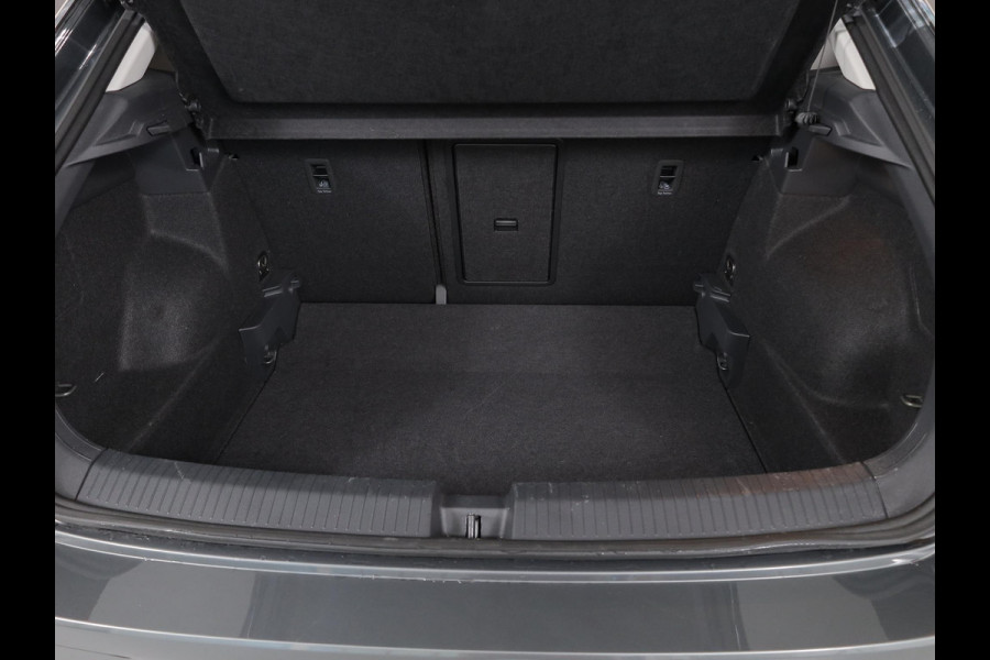 Volkswagen T-Roc 1.0 TSI Life Edition 115 pk | Verlengde garantie | Navigatie via App | Parkeersensoren (Park assist) | Achteruitrijcamera | Autom. airco |