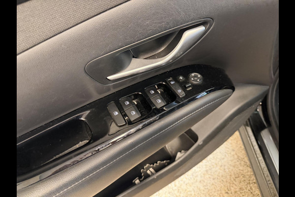 Hyundai Tucson 1.6 T-GDI HEV Premium . STOEL & STUUR VERWARMING . ELEKTRISCHE ACHTERKLEP . GARANTIE TOT 04-2032! .