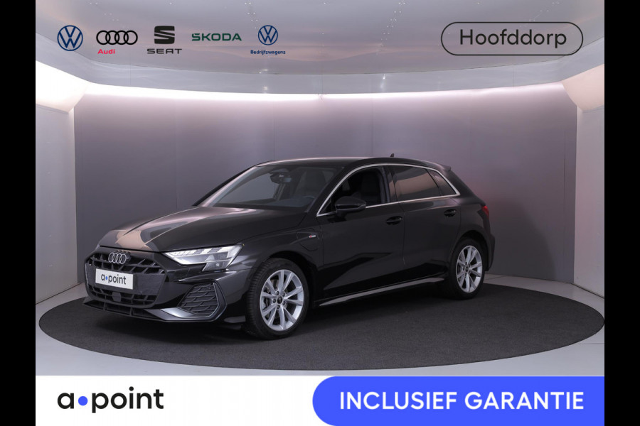 Audi A3 Sportback 40 TFSI e S edition 204 pk S-tronic | Verlengde garantie | Parkeersensoren (Park assist) | Achteruitrijcamera | Adaptieve cruise control | Autom. airco (3 zones) | S-Line |