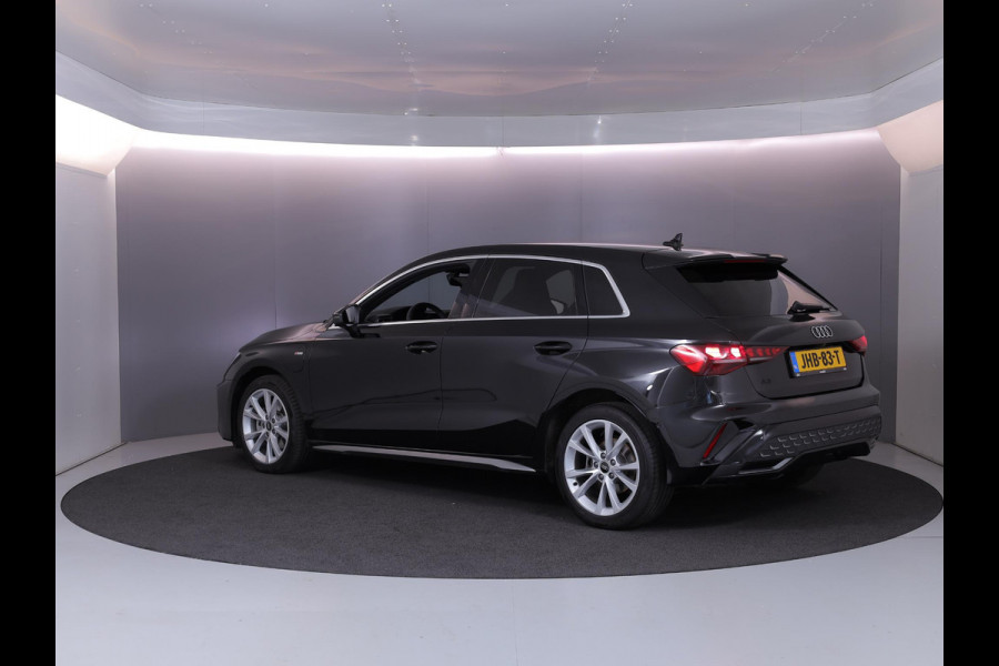 Audi A3 Sportback 40 TFSI e S edition 204 pk S-tronic | Verlengde garantie | Parkeersensoren (Park assist) | Achteruitrijcamera | Adaptieve cruise control | Autom. airco (3 zones) | S-Line |