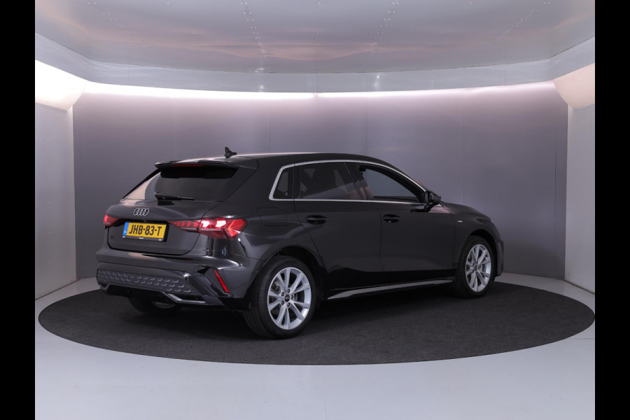 Audi A3 Sportback 40 TFSI e S edition 204 pk S-tronic | Verlengde garantie | Parkeersensoren (Park assist) | Achteruitrijcamera | Adaptieve cruise control | Autom. airco (3 zones) | S-Line |