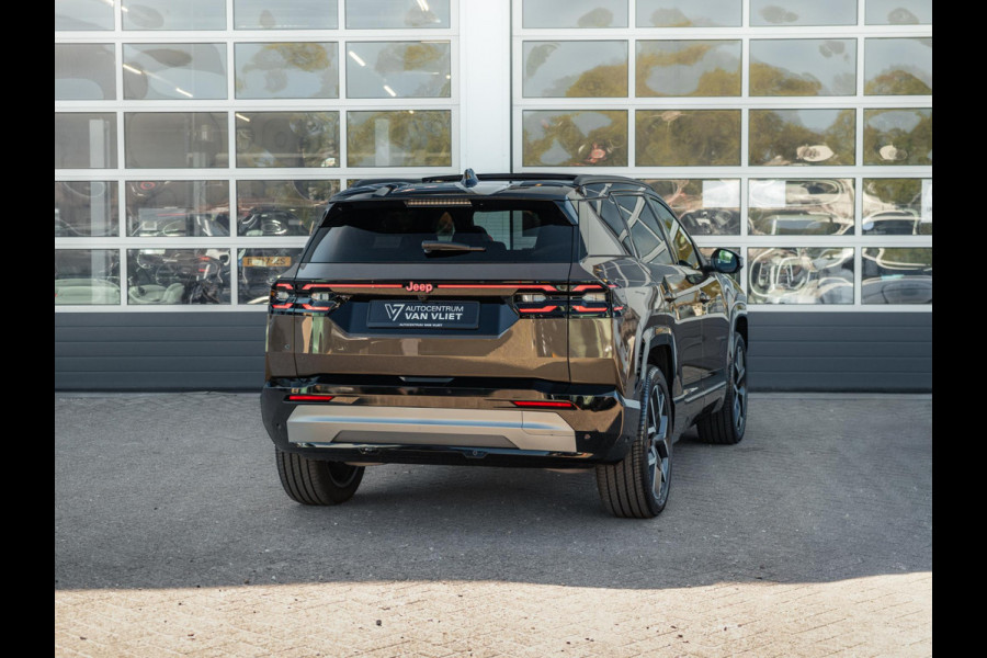 Jeep Compass First Edition 74 kWh | Adapt. Cruise | Camera | Carplay | 20" | Elektr. A-Klep | Navi | Winter Pack | Schuif/Kanteldak | Premium Pack | Conv. Pack | Warmtepomp