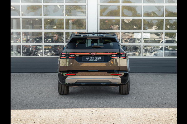 Jeep Compass First Edition 74 kWh | Adapt. Cruise | Camera | Carplay | 20" | Elektr. A-Klep | Navi | Winter Pack | Schuif/Kanteldak | Premium Pack | Conv. Pack | Warmtepomp