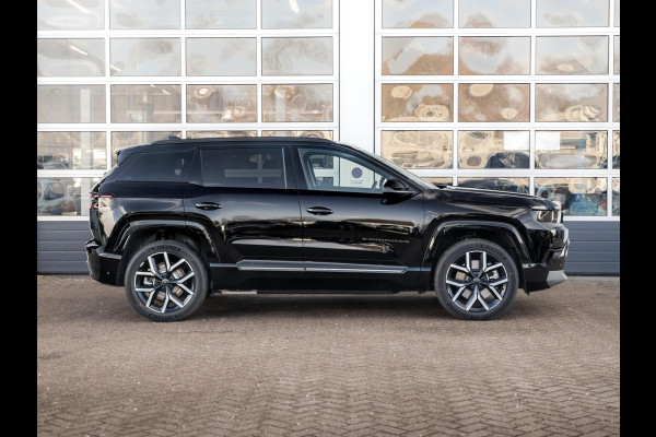Jeep Compass First Edition 74 kWh | Adapt. Cruise | Camera | Carplay | 20" | Elektr. A-Klep | Navi | Winter Pack | Schuif/Kanteldak | Premium Pack | Conv. Pack | Warmtepomp