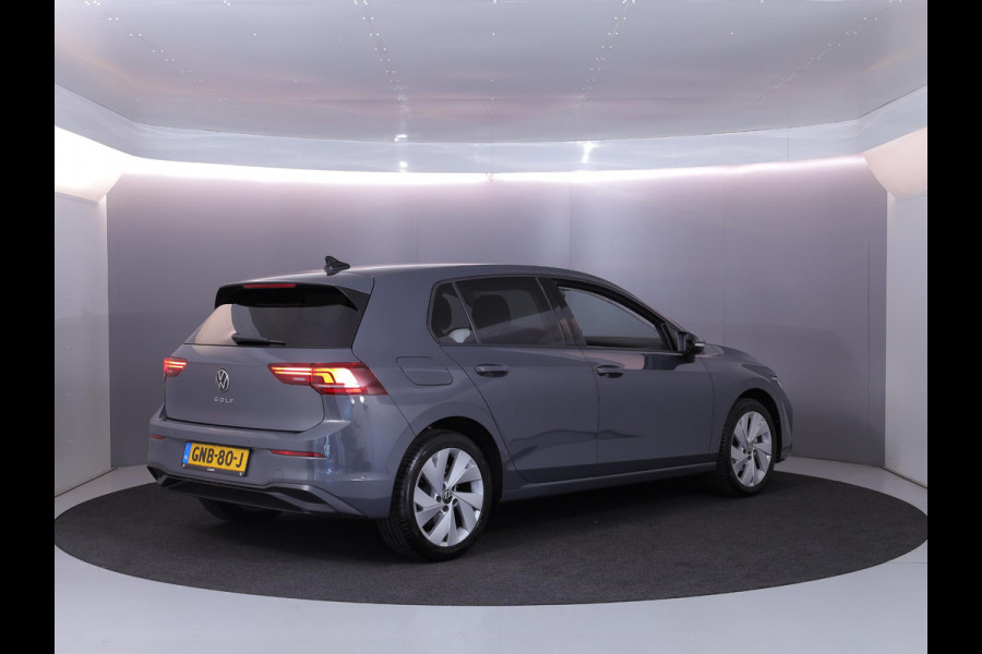 Volkswagen Golf Life Edition 1.5 TSI 85 kW 116 pk | Verlengde garantie | Navigatie via App | Parkeersensoren | Achteruitrijcamera | Autom. airco (3 zones) |