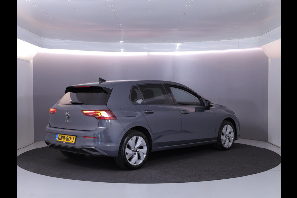 Volkswagen Golf Life Edition 1.5 TSI 85 kW 116 pk | Verlengde garantie | Navigatie via App | Parkeersensoren | Achteruitrijcamera | Autom. airco (3 zones) |
