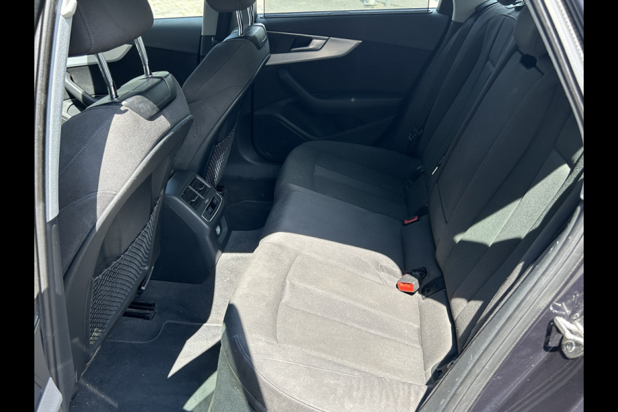 Audi A4 Avant BWJ 2018 | 1.4TFSI 150PK Sport Lease Ed | TREKHAAK | SPORTSTOELEN | NAVI | CLIMA | PDC | CRUISE |