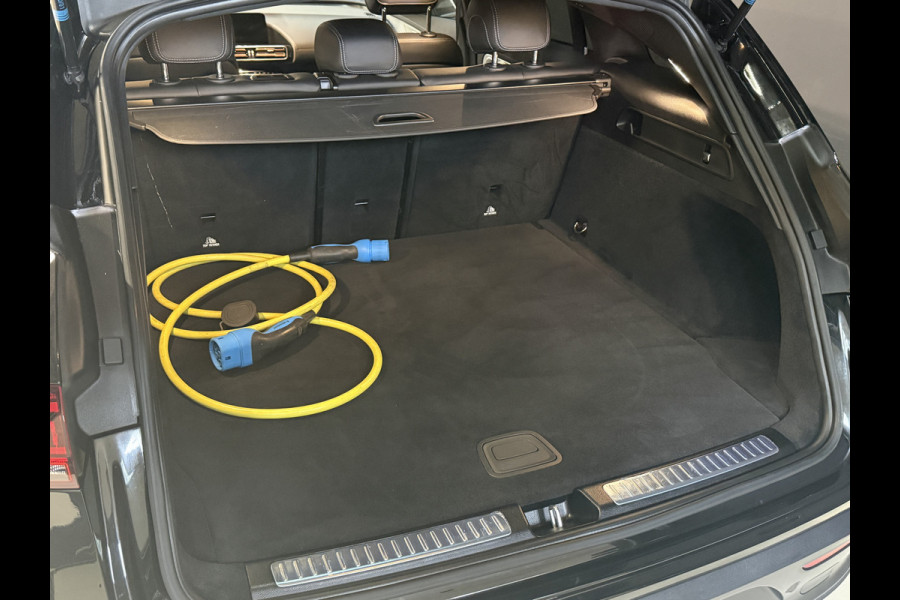 Mercedes-Benz EQC 400 4MATIC Business Solution AMG 80 kWh | Pano | Memory stoelen | Head-UP 360 Camera | Sfeerverlichting