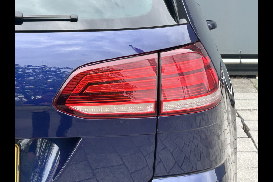Volkswagen Golf Variant BWJ 2019 | 1.5TSI 131PK Comfortline Bus | TREKHAAK | CLIMA | STOELVERW | NAVI | PDC 2X | CARPLAY |