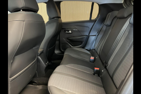 Peugeot 208 1.2 PureTech 100PK Allure Pack | Trekhaak | Adapt. Cruise | 3D Dash. | LED | Incl. garantie
