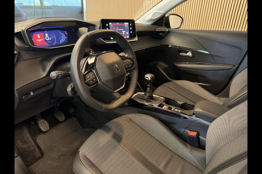 Peugeot 208 1.2 PureTech 100PK Allure Pack | Trekhaak | Adapt. Cruise | 3D Dash. | LED | Incl. garantie