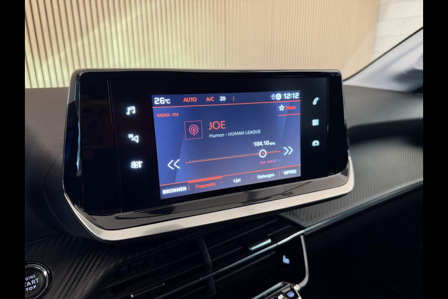 Peugeot 208 1.2 PureTech 100PK Allure Pack | Trekhaak | Adapt. Cruise | 3D Dash. | LED | Incl. garantie