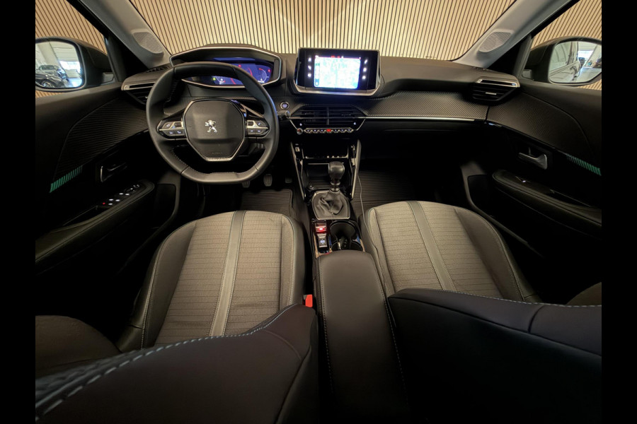 Peugeot 208 1.2 PureTech 100PK Allure Pack | Trekhaak | Adapt. Cruise | 3D Dash. | LED | Incl. garantie