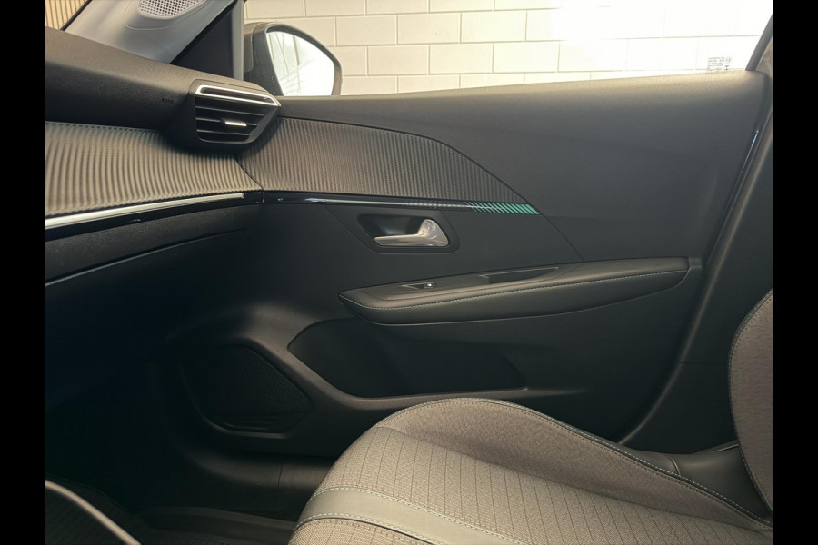 Peugeot 208 1.2 PureTech 100PK Allure Pack | Trekhaak | Adapt. Cruise | 3D Dash. | LED | Incl. garantie