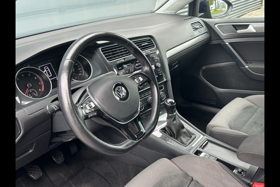 Volkswagen Golf Variant BWJ 2019 | 1.5TSI 131PK Comfortline Bus | TREKHAAK | CLIMA | STOELVERW | NAVI | PDC 2X | CARPLAY |