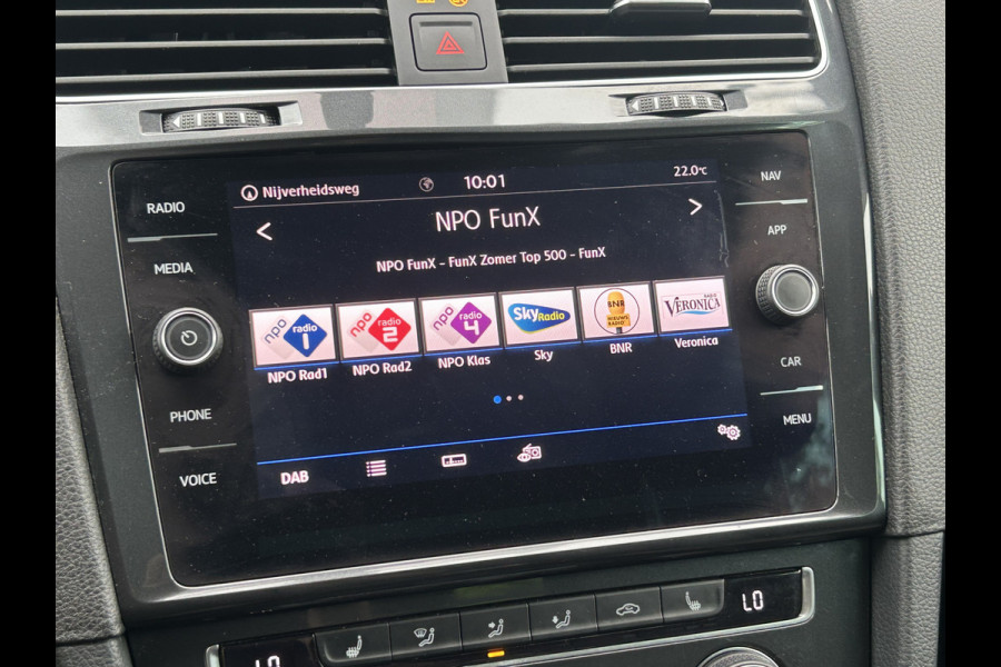 Volkswagen Golf Variant BWJ 2019 | 1.5TSI 131PK Comfortline Bus | TREKHAAK | CLIMA | STOELVERW | NAVI | PDC 2X | CARPLAY |