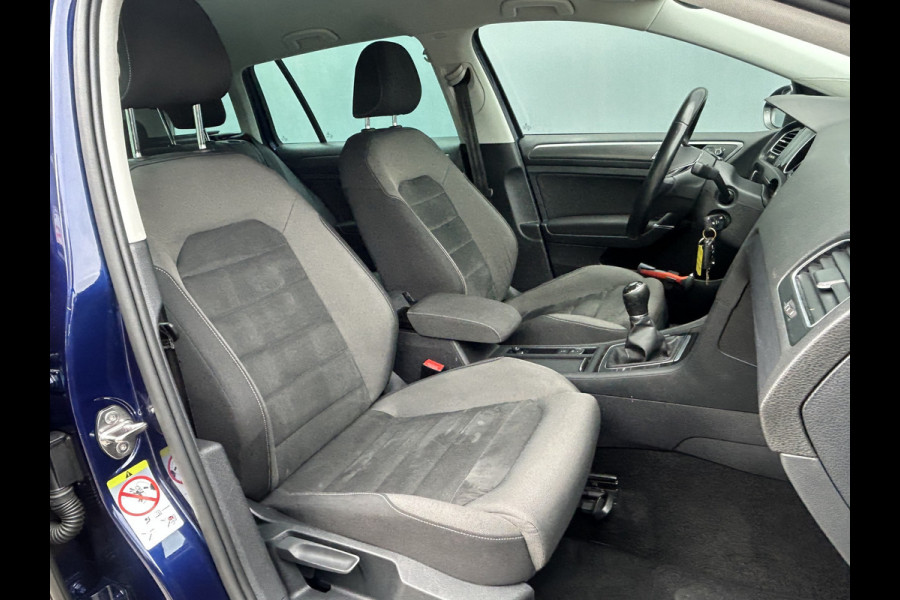Volkswagen Golf Variant BWJ 2019 | 1.5TSI 131PK Comfortline Bus | TREKHAAK | CLIMA | STOELVERW | NAVI | PDC 2X | CARPLAY |