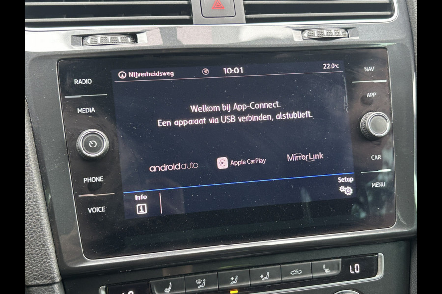 Volkswagen Golf Variant BWJ 2019 | 1.5TSI 131PK Comfortline Bus | TREKHAAK | CLIMA | STOELVERW | NAVI | PDC 2X | CARPLAY |