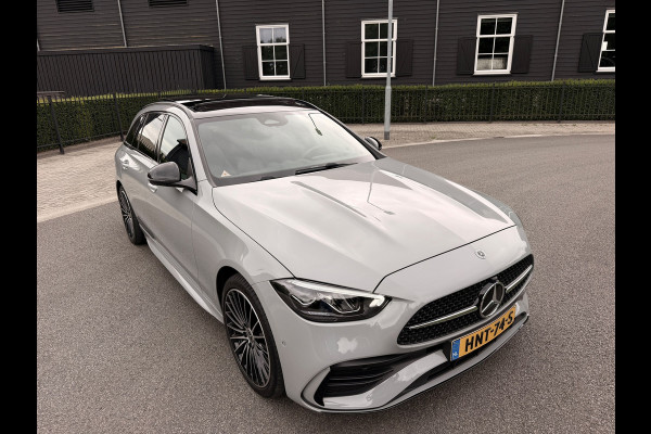 Mercedes-Benz C-Klasse Estate 300e AMG | Panoramaschuifdak | Night | Burmester | Rijassistentiepakket Plus Led-High Performance