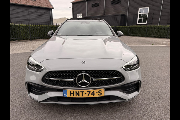 Mercedes-Benz C-Klasse Estate 300e AMG | Panoramaschuifdak | Night | Burmester | Rijassistentiepakket Plus Led-High Performance