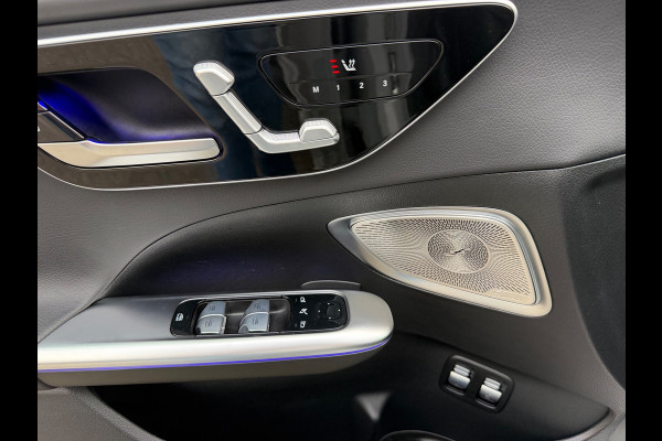 Mercedes-Benz C-Klasse Estate 300e AMG | Panoramaschuifdak | Night | Burmester | Rijassistentiepakket Plus Led-High Performance