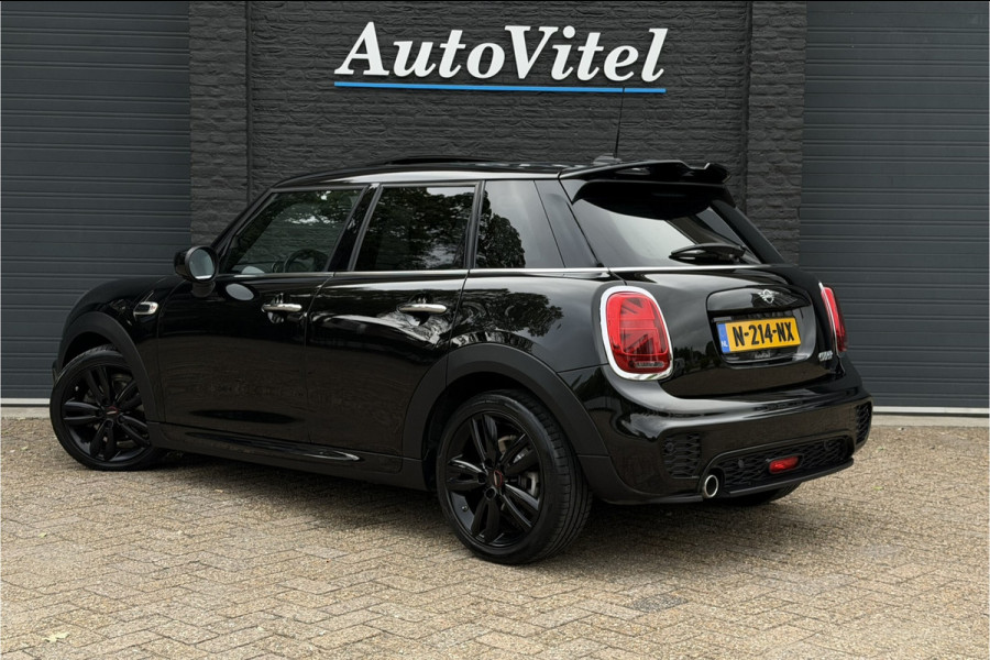 MINI 5-deurs 1.5 Cooper Dalston JCW pakket | Panodak | Kuipstoelen | Sfeerverlichting | Stoelverwarming
