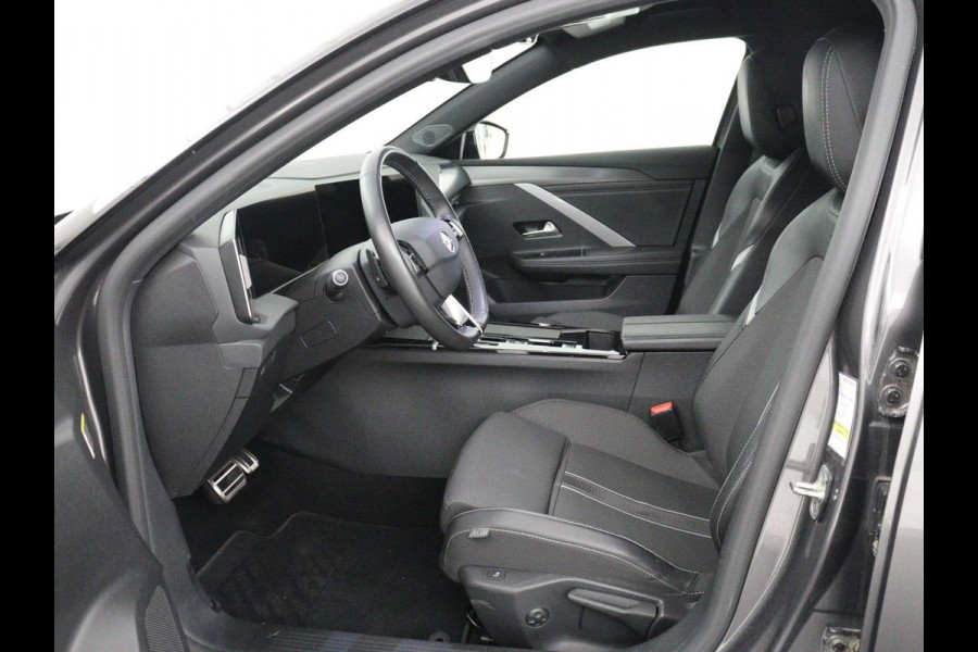 Opel Astra 1.2 Business Edition | SOH 90,8% | 360 Camera | Navigatie | Carplay | Climate control | Stoel & stuurverwarming | Adaptive Cruise control | Bluetooth