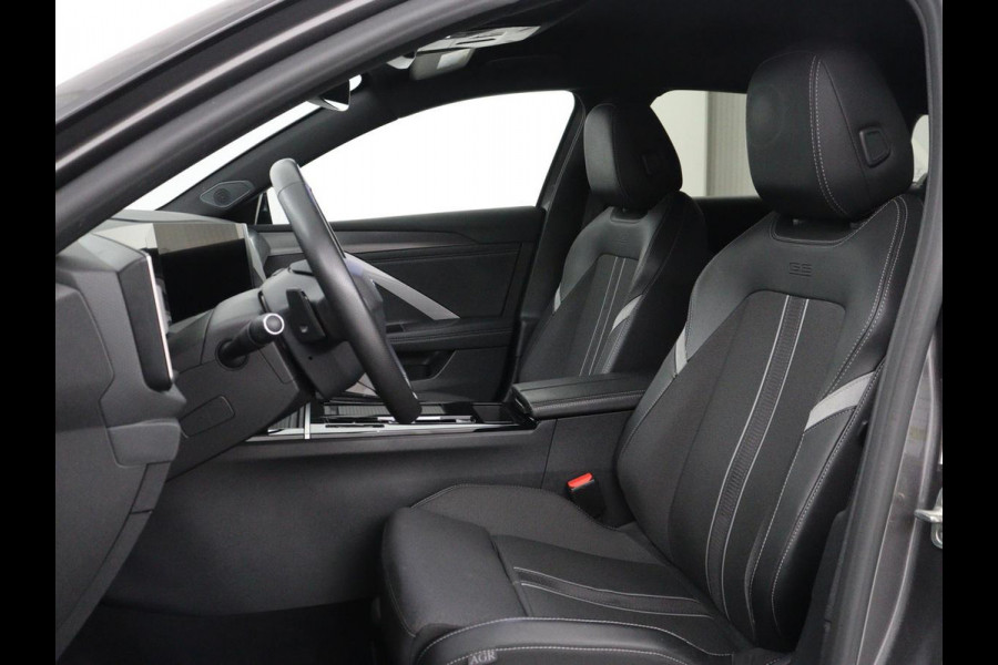 Opel Astra 1.2 Business Edition | SOH 90,8% | 360 Camera | Navigatie | Carplay | Climate control | Stoel & stuurverwarming | Adaptive Cruise control | Bluetooth