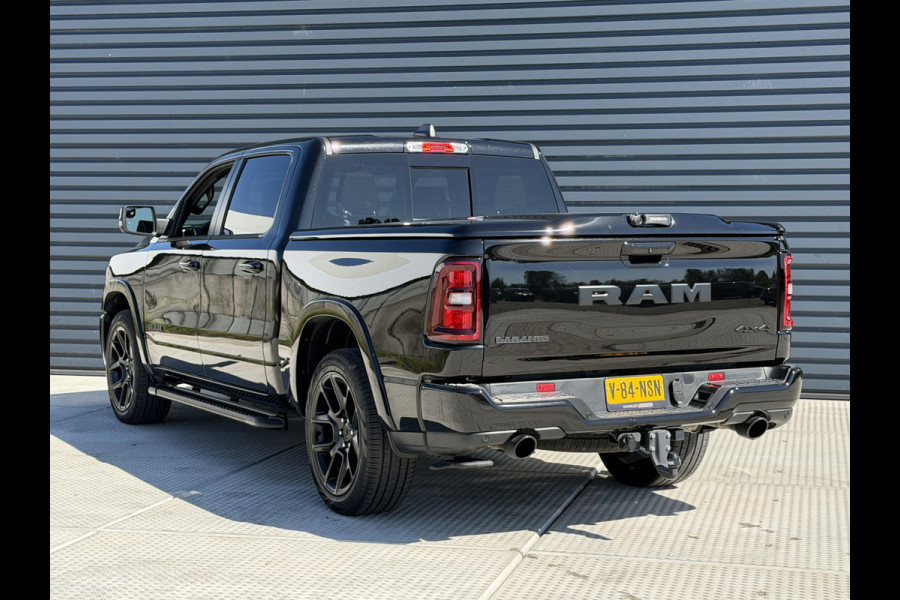 Dodge Ram 1500 LARAMIE Night SST Huricane 426 PK Panorama Dak / Co pilot screen