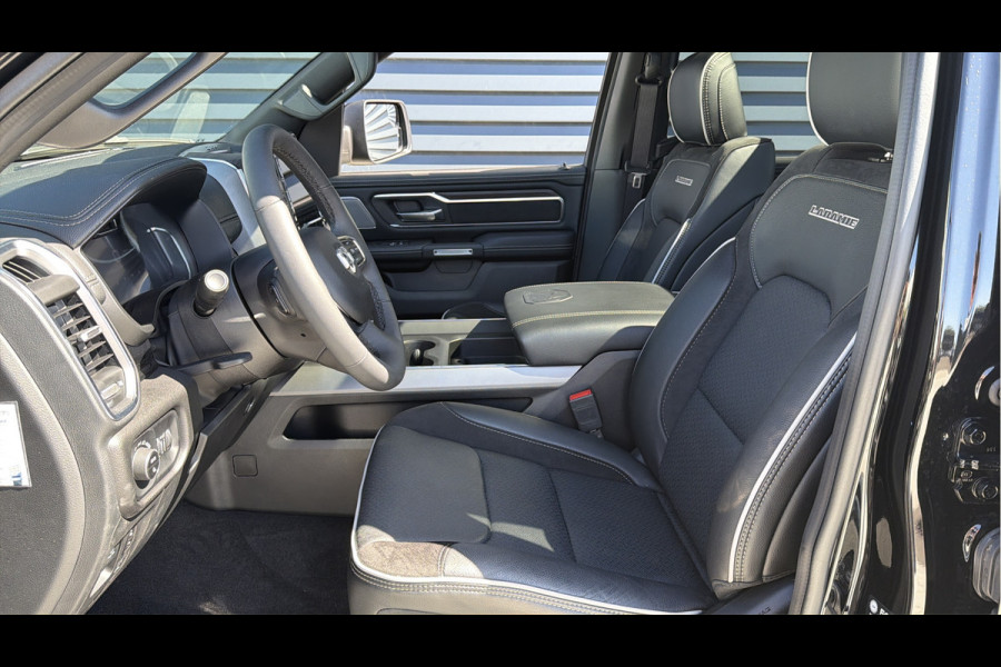 Dodge Ram 1500 LARAMIE Night SST Huricane 426 PK Panorama Dak / Co pilot screen