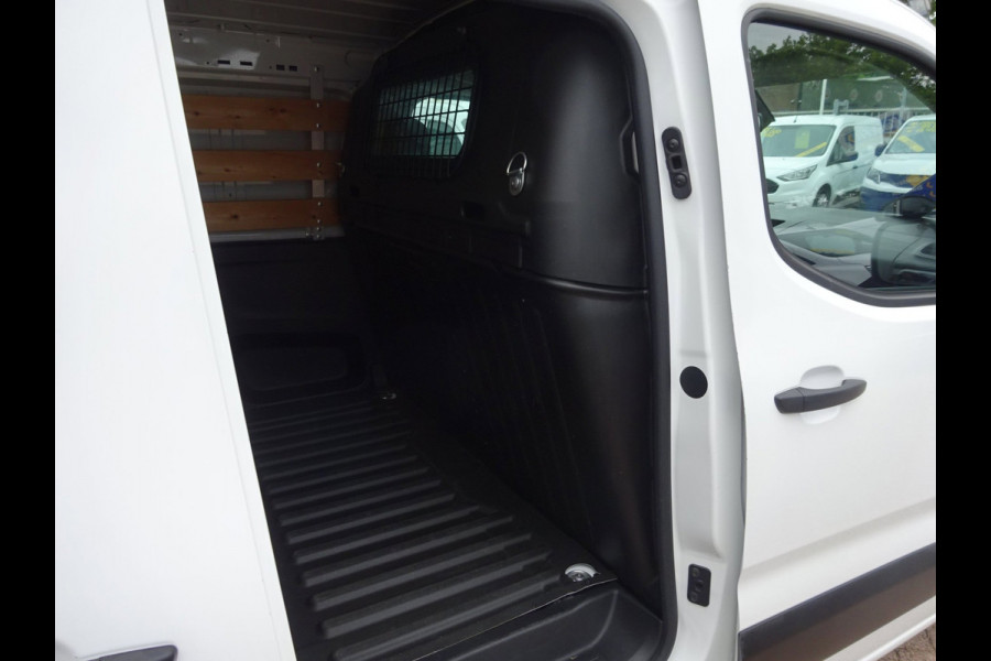 Peugeot Partner 1.2 PureTech Pro BENZINE AIRCO NAVI CRUISE CONTROL PDC SCHUIFDEUR