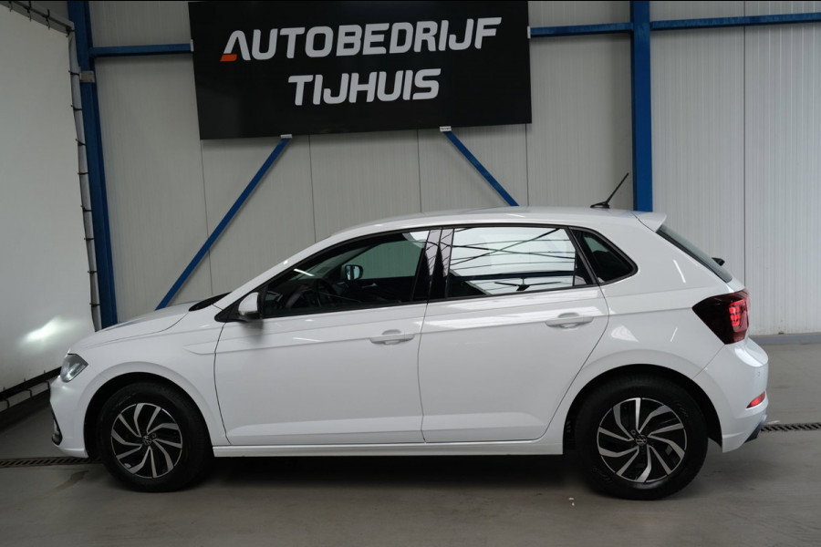 Volkswagen Polo 1.0 TSI Life Automaat - N.A.P. Airco, Cruise, Navi, PDC, Carplay, Virtual display.