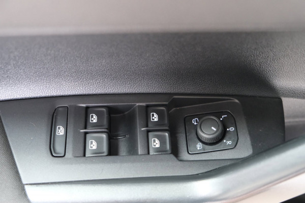 Volkswagen Polo 1.0 TSI Life Automaat - N.A.P. Airco, Cruise, Navi, PDC, Carplay, Virtual display.