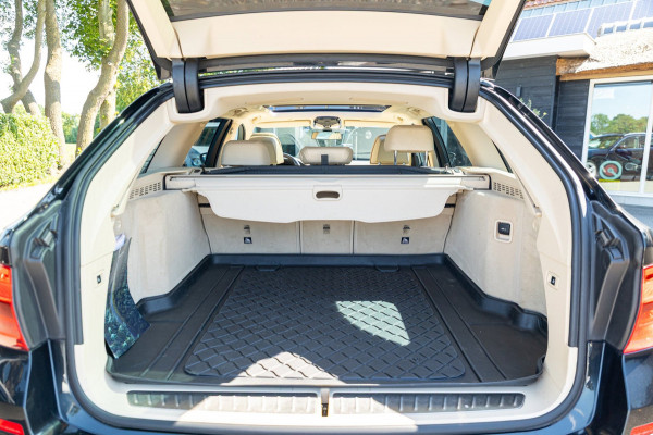 BMW 5 Serie Touring 520i High Executive I Comfort I Hud I Panoramadak I Keurige nette auto