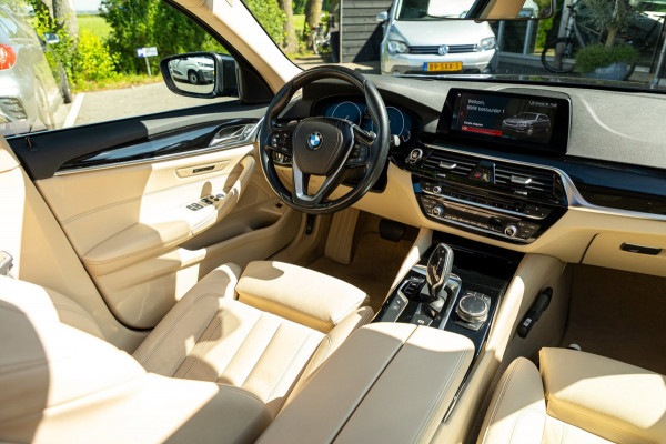 BMW 5 Serie Touring 520i High Executive I Comfort I Hud I Panoramadak I Keurige nette auto