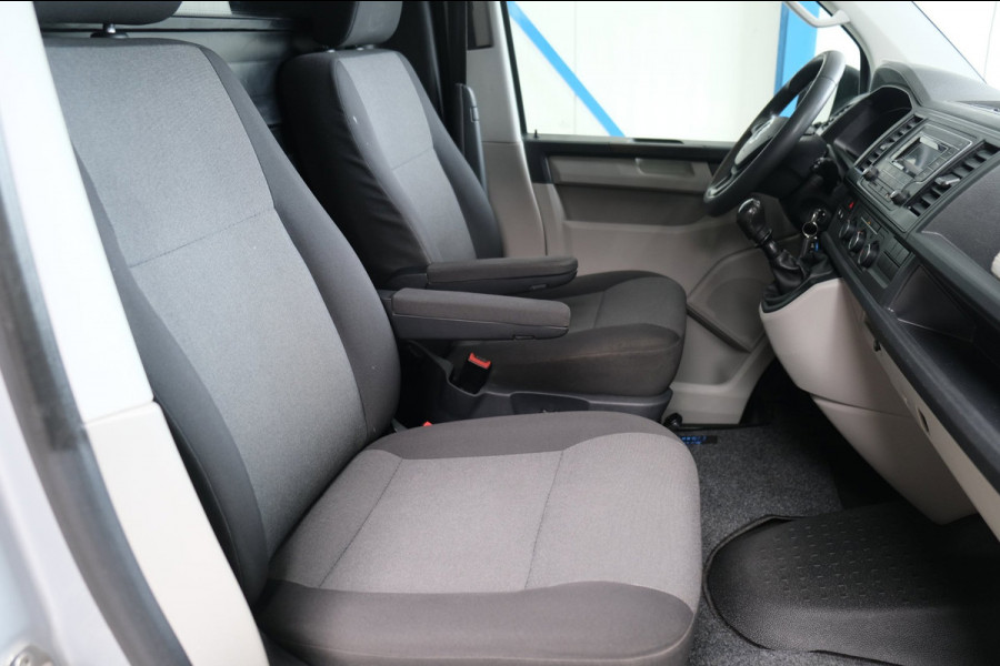 Volkswagen Transporter 2.0 TDI L2H1 Comfortline - N.A.P. Airco, Cruise, Trekhaak.