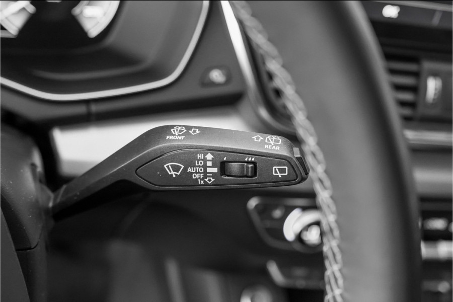 Audi Q5 Sportback 55 TFSI e S-Line Luchtvering ACC B&O Black Pack Trekhaak