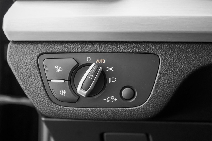 Audi Q5 Sportback 55 TFSI e S-Line Luchtvering ACC B&O Black Pack Trekhaak