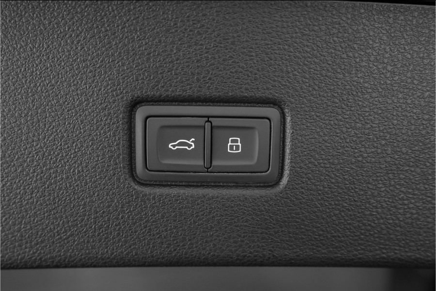 Audi Q5 Sportback 55 TFSI e S-Line Luchtvering ACC B&O Black Pack Trekhaak