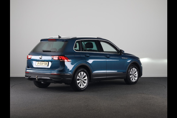Volkswagen Tiguan 1.5 TSI Life Business 150PK | Automaat (DSG) | Navigatie | Camera | Wegklapbare trekhaak