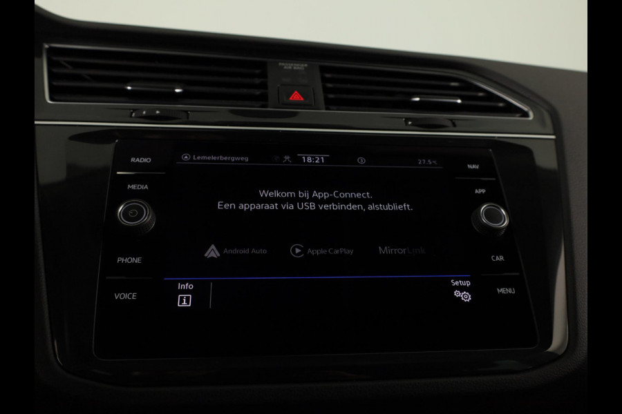 Volkswagen Tiguan 1.5 TSI Life Business 150PK | Automaat (DSG) | Navigatie | Camera | Wegklapbare trekhaak