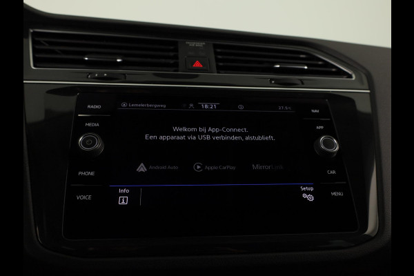 Volkswagen Tiguan 1.5 TSI Life Business 150PK | Automaat (DSG) | Navigatie | Camera | Wegklapbare trekhaak