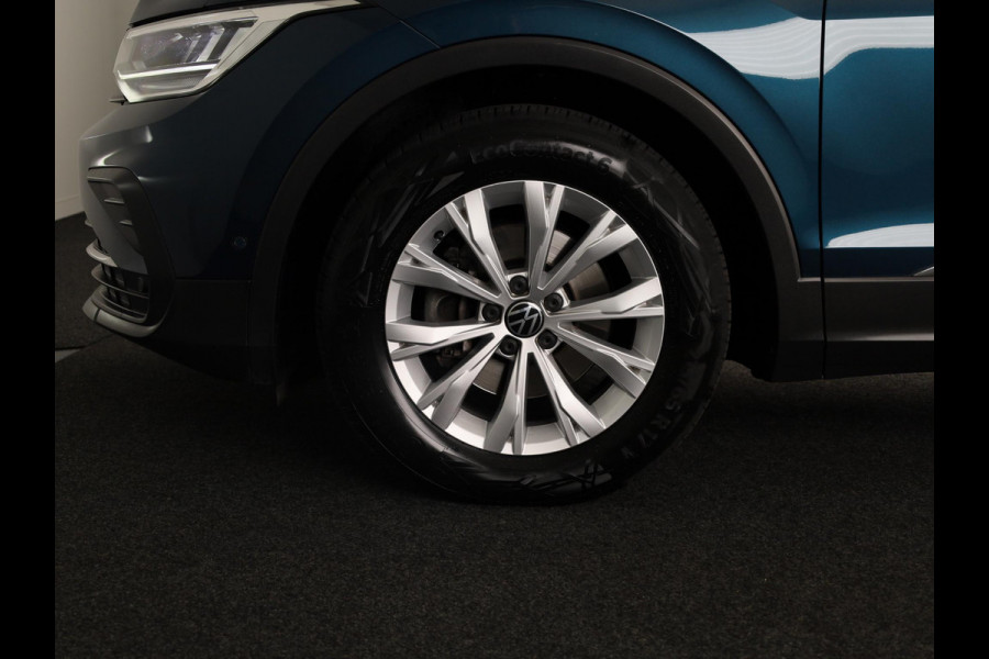 Volkswagen Tiguan 1.5 TSI Life Business 150PK | Automaat (DSG) | Navigatie | Camera | Wegklapbare trekhaak