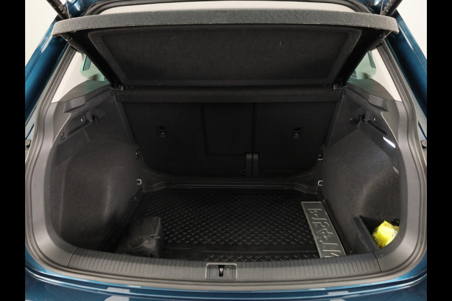 Volkswagen Tiguan 1.5 TSI Life Business 150PK | Automaat (DSG) | Navigatie | Camera | Wegklapbare trekhaak