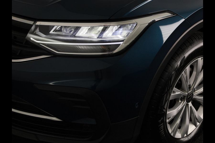 Volkswagen Tiguan 1.5 TSI Life Business 150PK | Automaat (DSG) | Navigatie | Camera | Wegklapbare trekhaak