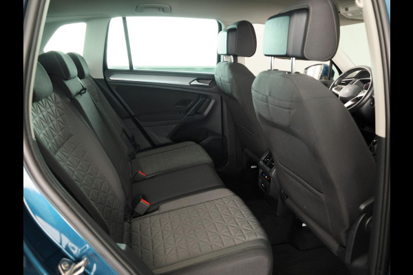 Volkswagen Tiguan 1.5 TSI Life Business 150PK | Automaat (DSG) | Navigatie | Camera | Wegklapbare trekhaak